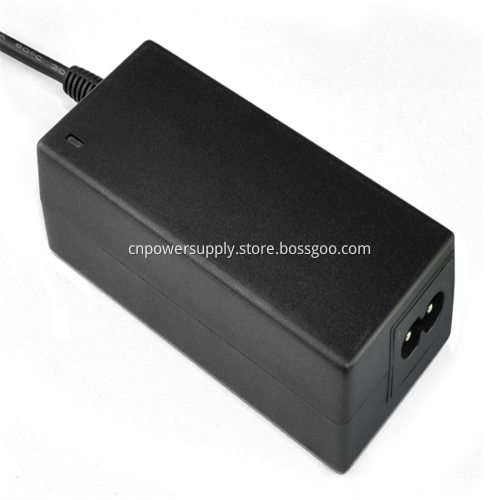 Factory Price 36V3.5A Desktop Power Adapter